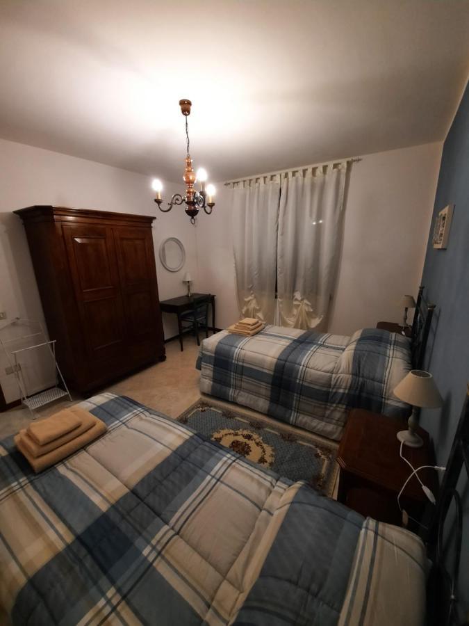 Maison Donatello Valeggio sul Mincio Luaran gambar